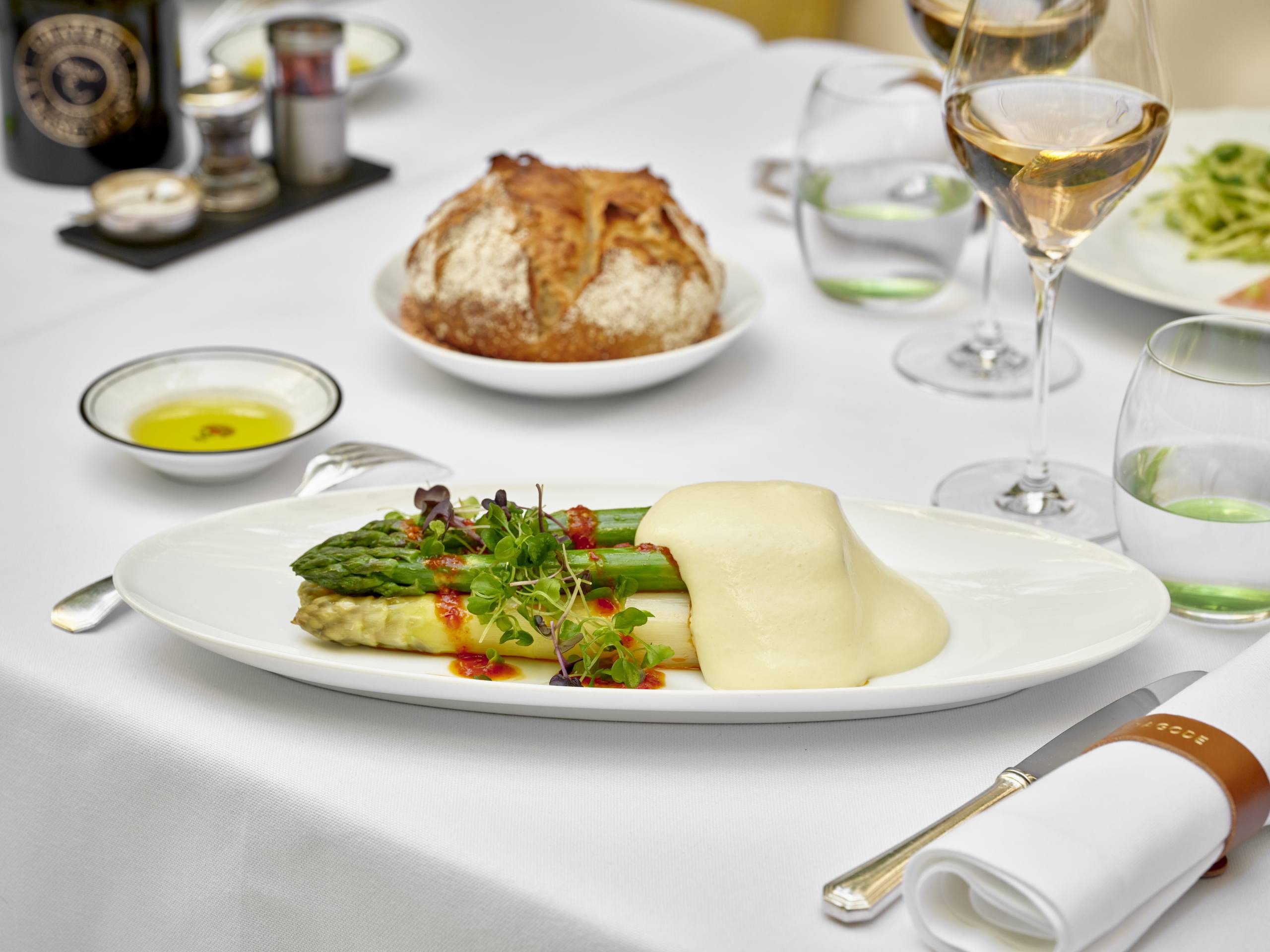 Notre sélection de terrasses pour bien manger et profiter du soleil à Paris - Chateau La Mascaronne